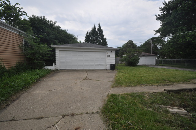 1845 Fargo Street Des Plaines, IL 60018 - Photo 11 of 11