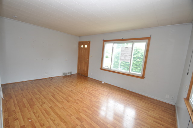 1845 Fargo Street Des Plaines, IL 60018 - Photo 4 of 11