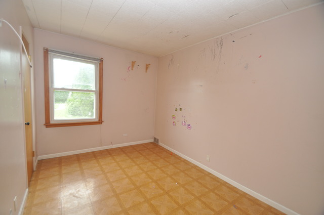 1845 Fargo Street Des Plaines, IL 60018 - Photo 6 of 11