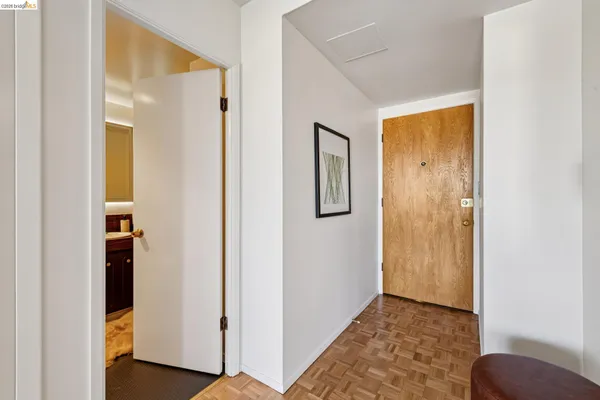 $429,000 | 320 Lee Street, Unit 603, Oakland, CA 94610