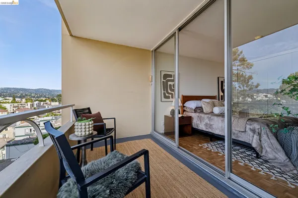 $429,000 | 320 Lee Street, Unit 603, Oakland, CA 94610