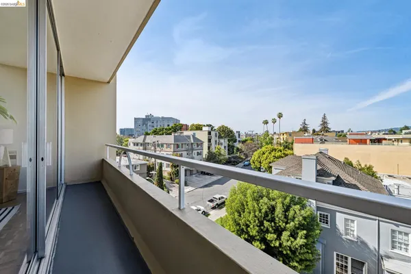 $429,000 | 320 Lee Street, Unit 603, Oakland, CA 94610