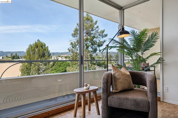 $429,000 | 320 Lee Street, Unit 603, Oakland, CA 94610
