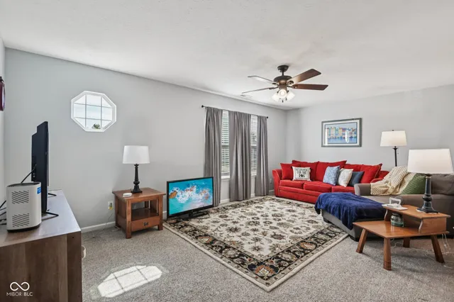 $359,900 | 216 Oakview Drive, Mooresville, IN 46158