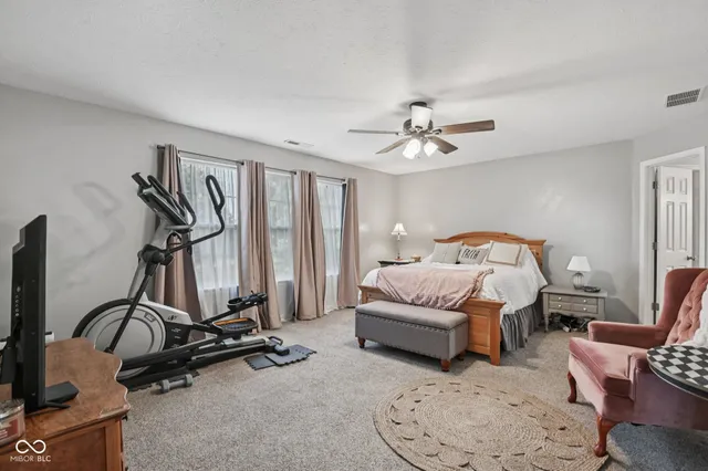 $359,900 | 216 Oakview Drive, Mooresville, IN 46158