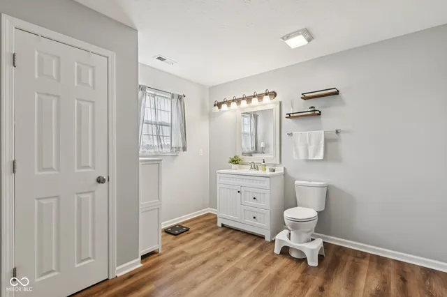 $359,900 | 216 Oakview Drive, Mooresville, IN 46158