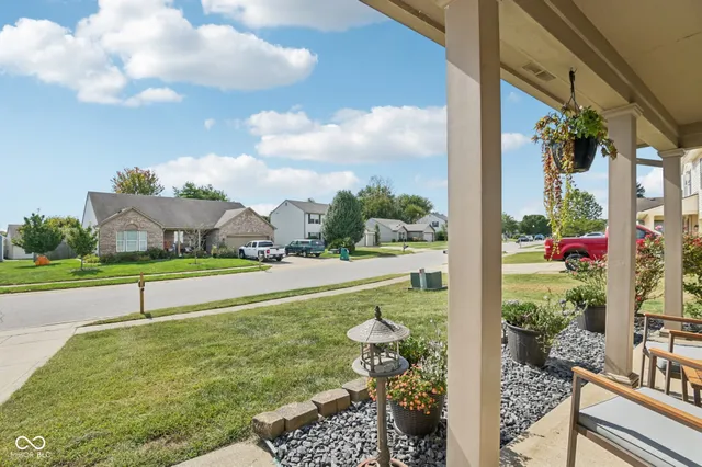 $359,900 | 216 Oakview Drive, Mooresville, IN 46158