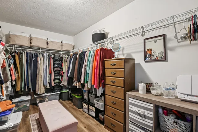 $359,900 | 216 Oakview Drive, Mooresville, IN 46158