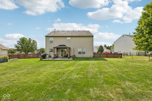 $359,900 | 216 Oakview Drive, Mooresville, IN 46158