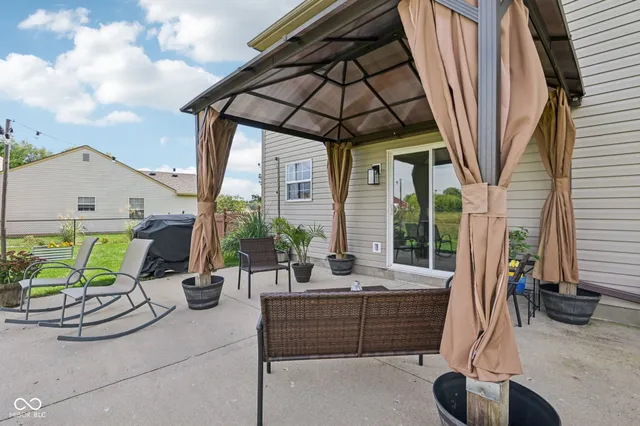 $359,900 | 216 Oakview Drive, Mooresville, IN 46158