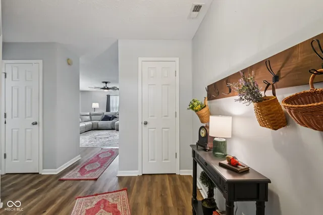 $359,900 | 216 Oakview Drive, Mooresville, IN 46158