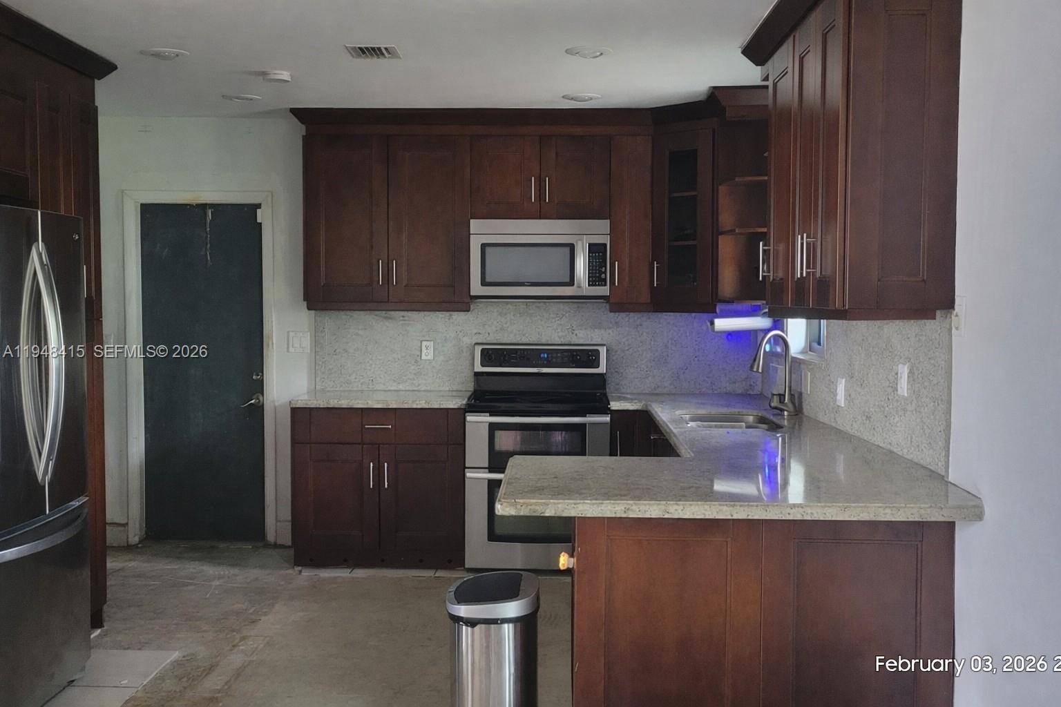 508 Southwest 8th Street Hallandale Beach, FL 33009 - Photo 11 of 12