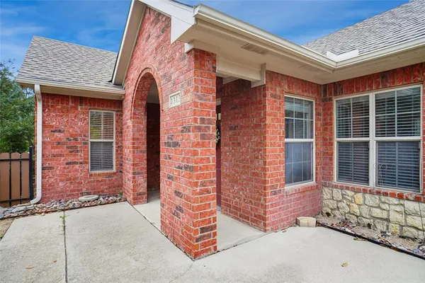 $419,900 | 3211 Rosemeade Drive, Unit 1313, Fort Worth, TX 76116