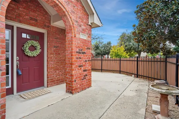 $419,900 | 3211 Rosemeade Drive, Unit 1313, Fort Worth, TX 76116