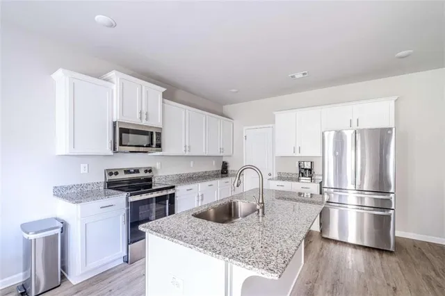 $299,900 | 841 Shannon Circle Northeast, Rome, GA 30161