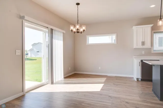 $442,400 | 6797 28th Street South, Fargo, ND 58104