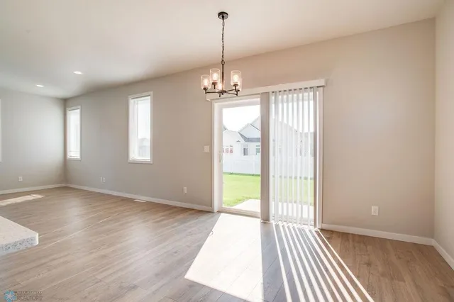 $442,400 | 6797 28th Street South, Fargo, ND 58104