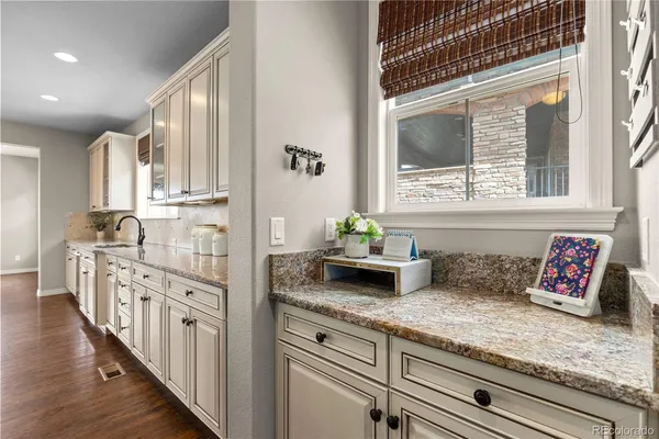 $1,875,000 | 201 Maplehurst Point, Highlands Ranch, CO 80126