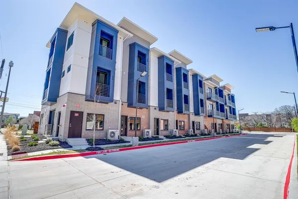 $335,000 | 111 Merritt Street, Unit 102, Fort Worth, TX 76114