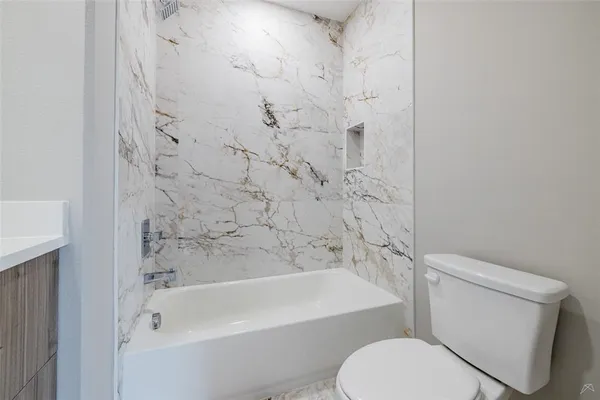 $335,000 | 111 Merritt Street, Unit 102, Fort Worth, TX 76114