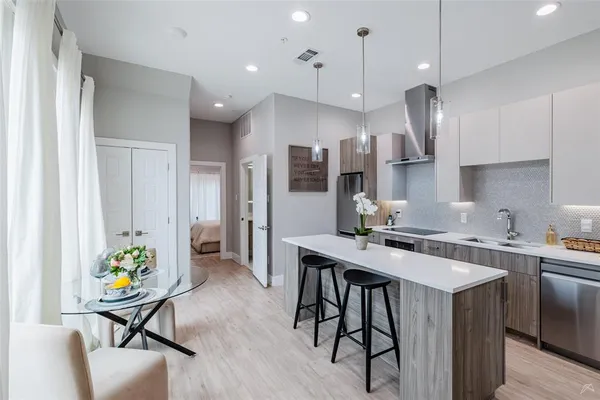 $335,000 | 111 Merritt Street, Unit 102, Fort Worth, TX 76114