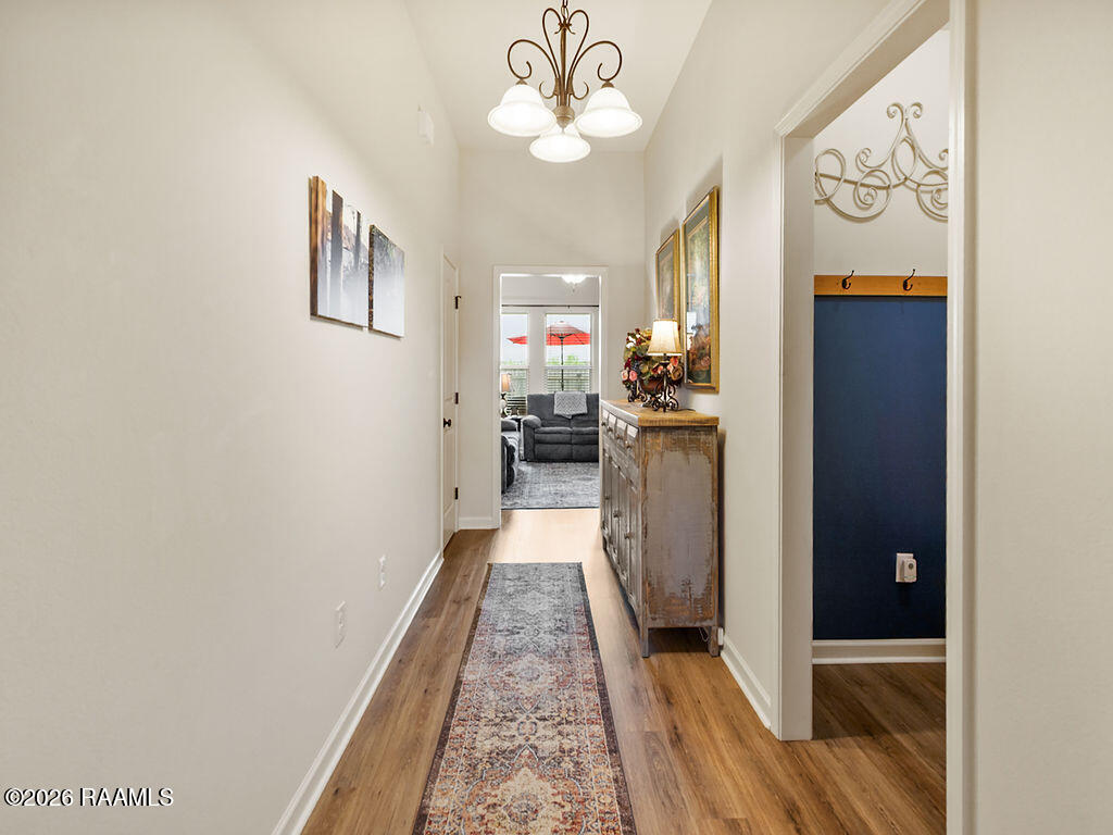 207 Springsteen Lane Lafayette, LA 70507 - Photo 5 of 24 Foyer