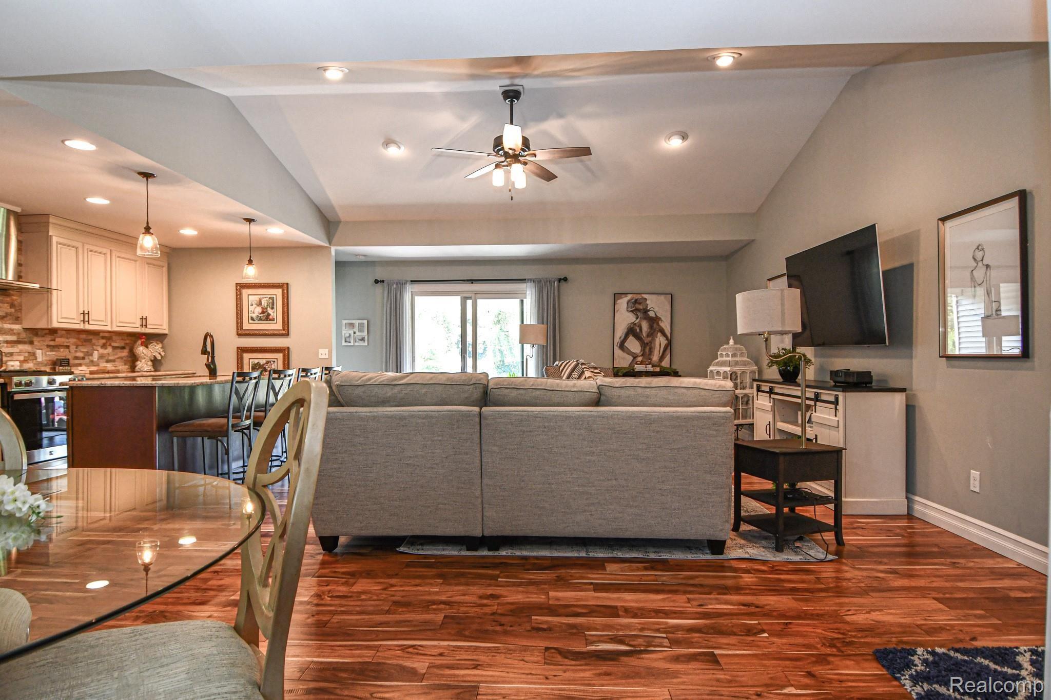 10122 Bennett Lake Road Fenton, MI 48430 - Photo 26 of 56 Bring your biggest furniture and cozy up!