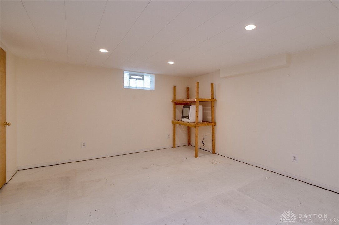 860 Peach Orchard Road Kettering, OH 45419 - Photo 34 of 43