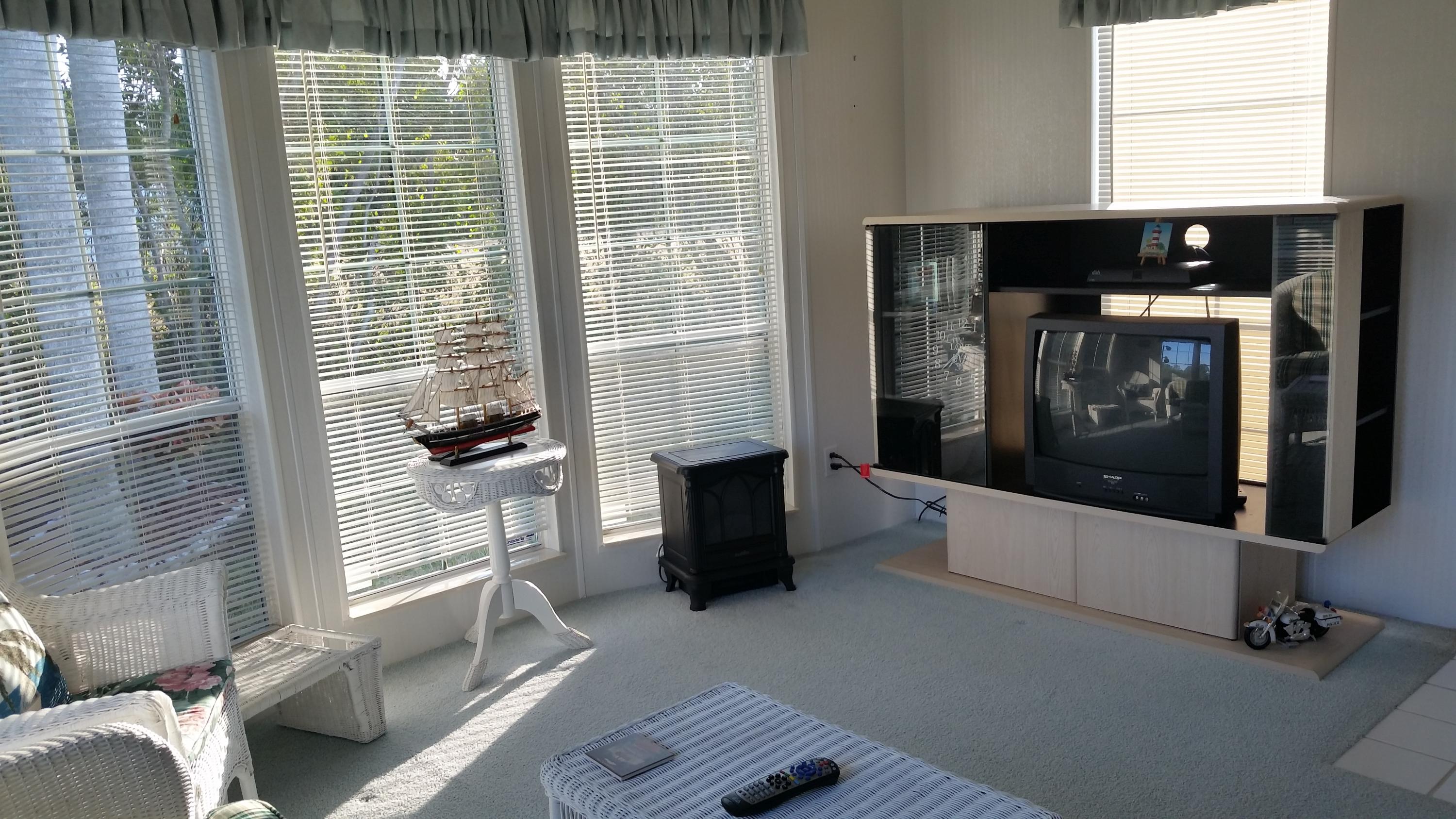 511 Thames Bluff Ridge, Unit C35 Fort Pierce, FL 34982 - Photo 10 of 11 Sun Room