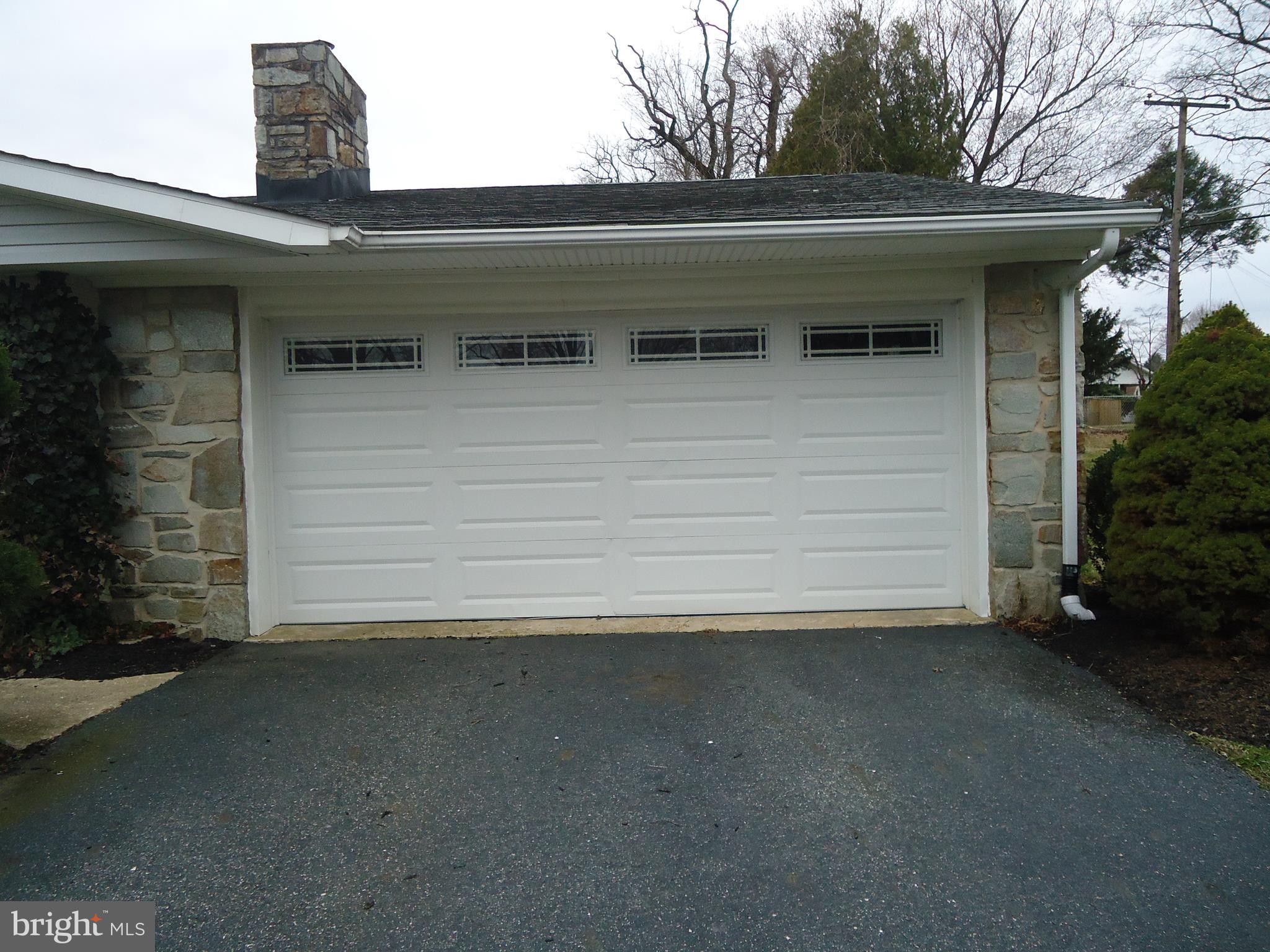 1402 Vermont Road Bel Air, MD 21014 - Photo 4 of 43 2 Car Garage