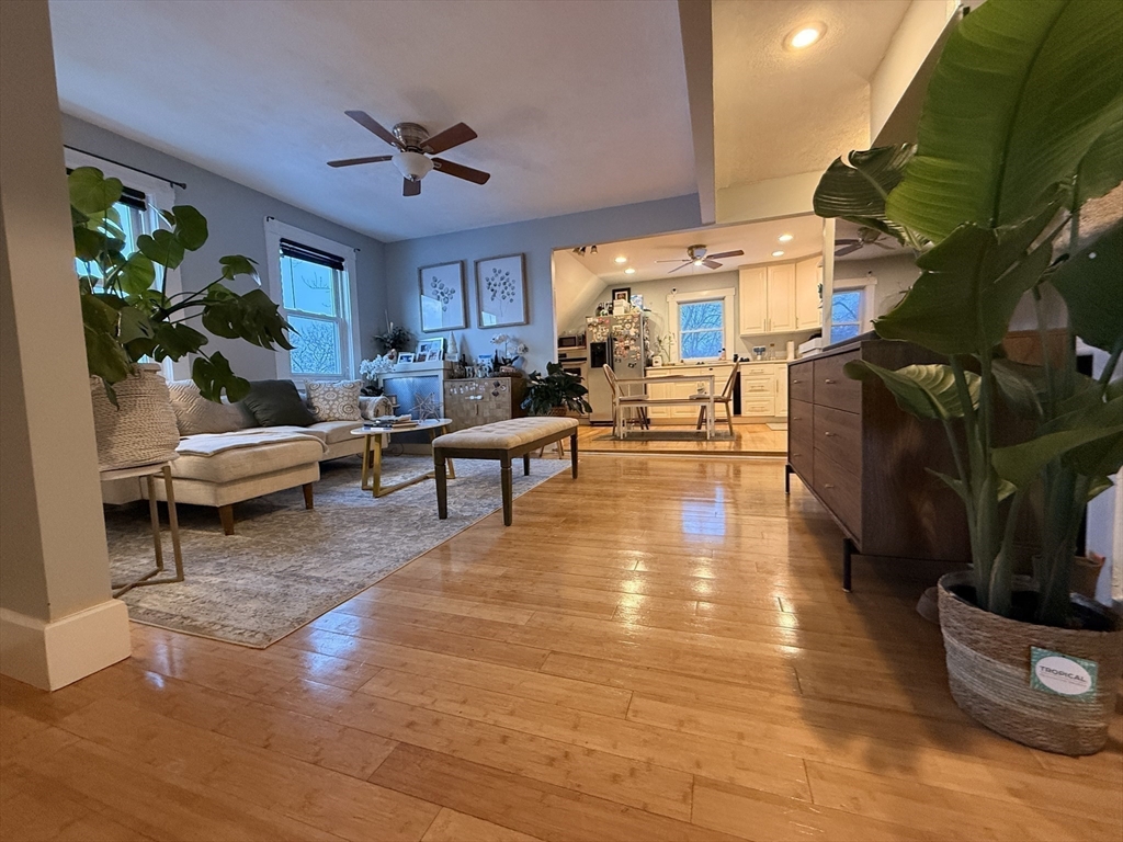 22 Linden Road, Unit 3 Melrose, MA 02176 - Photo 6 of 22