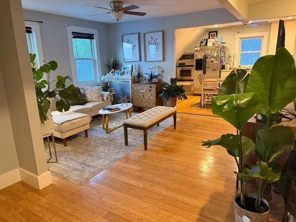 $2,900 | 22 Linden Road, Unit 3, Melrose, MA 02176