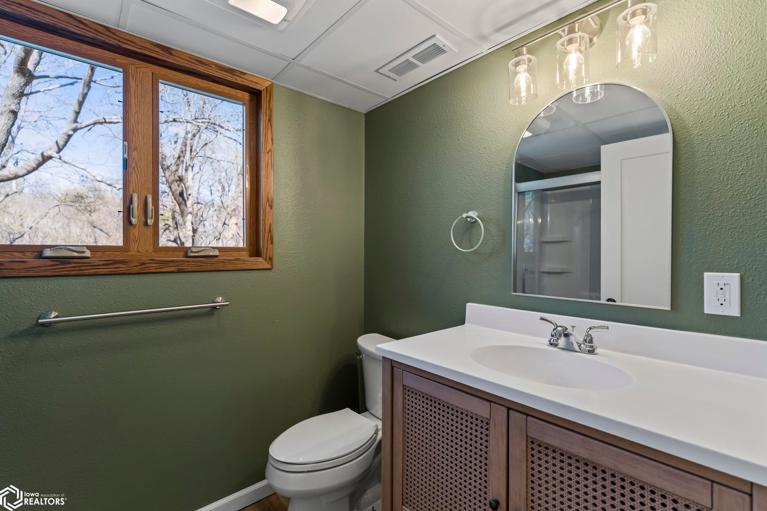 2695 Timberlane Road Webster City, IA 50595 - Photo 15 of 45 Gallery Image 15
