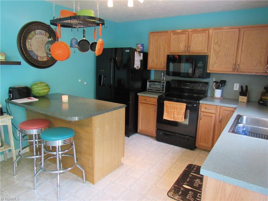 1075 Laurel Crest Road King, NC 27021 - Photo 12 of 30 Gallery Image 12