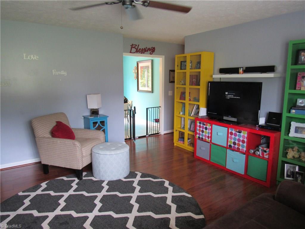 1075 Laurel Crest Road King, NC 27021 - Photo 15 of 30 Gallery Image 15