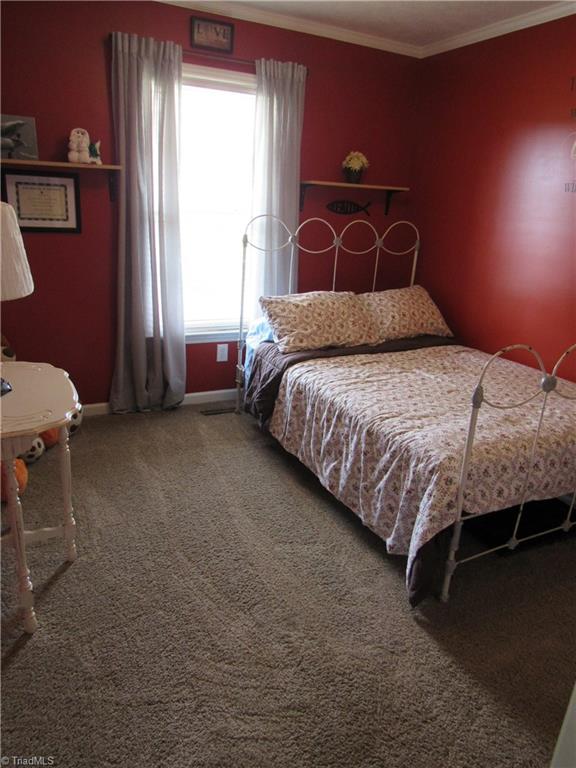 1075 Laurel Crest Road King, NC 27021 - Photo 25 of 30 Gallery Image 25