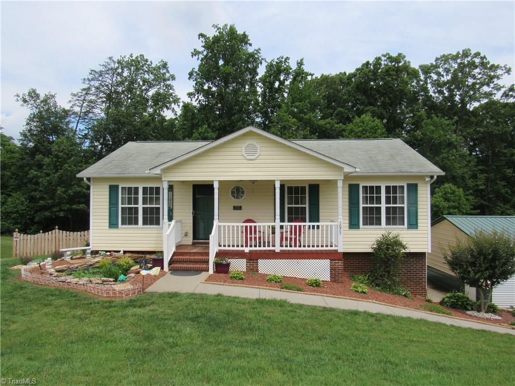 1075 Laurel Crest Road King, NC 27021 - Photo 6 of 30 Gallery Image 6