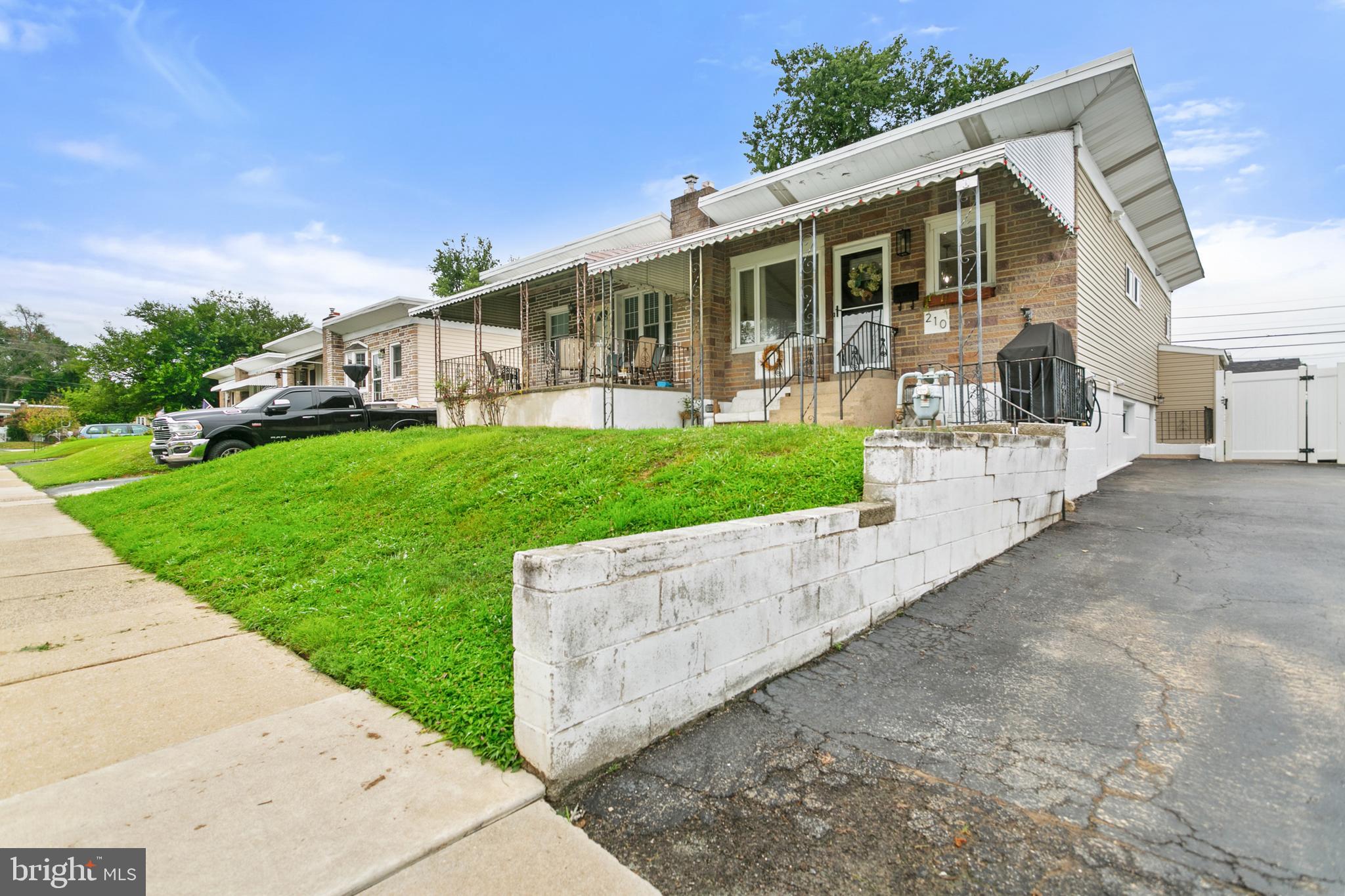 210 Hoffman Road Ridley Park, PA 19078 - Photo 3 of 24 Gallery Image 3