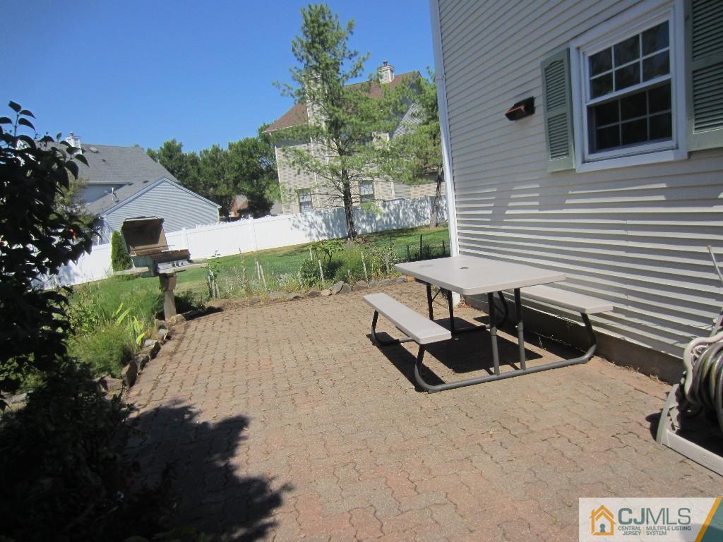 69 Rice Run East Brunswick, NJ 08816 - Photo 21 of 24 Gallery Image 21