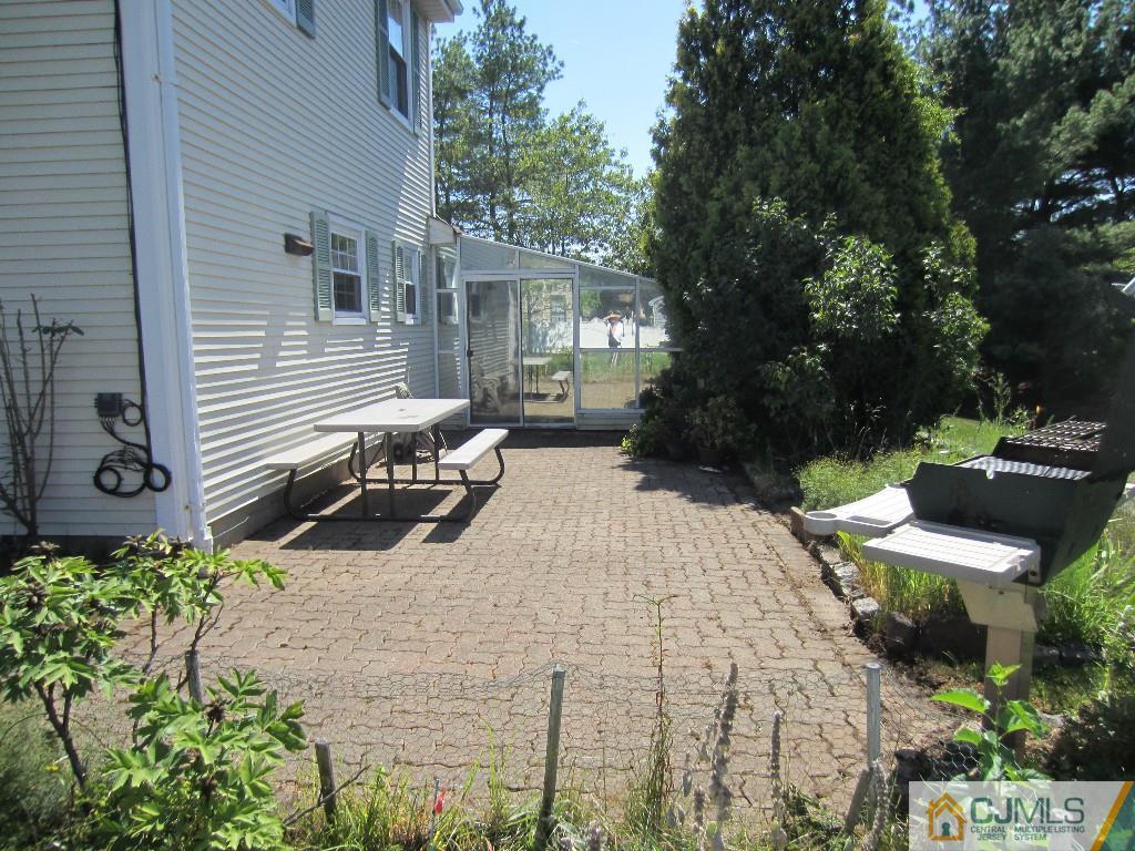 69 Rice Run East Brunswick, NJ 08816 - Photo 22 of 24 Gallery Image 22