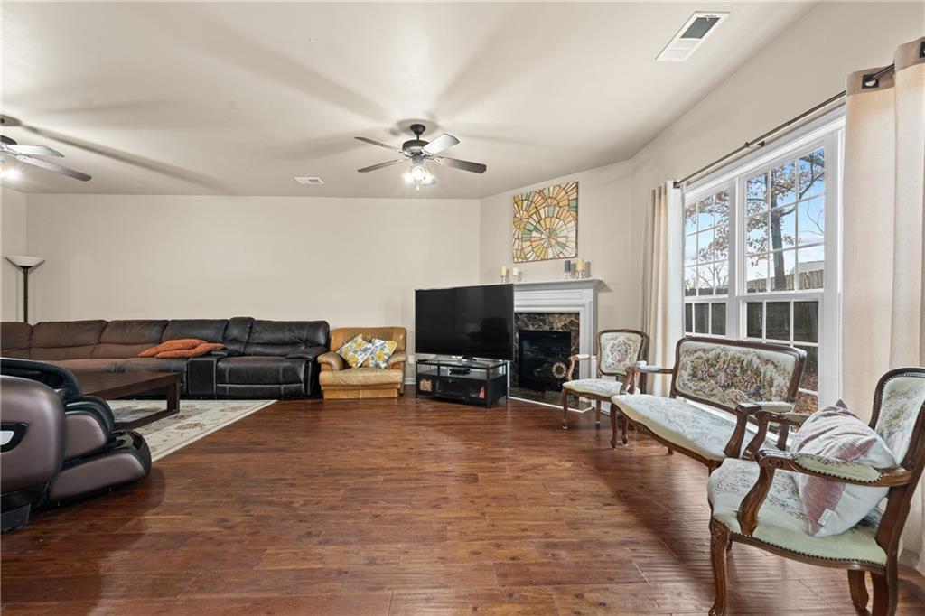 2635 Gateview Court Cumming, GA 30040 - Photo 12 of 50