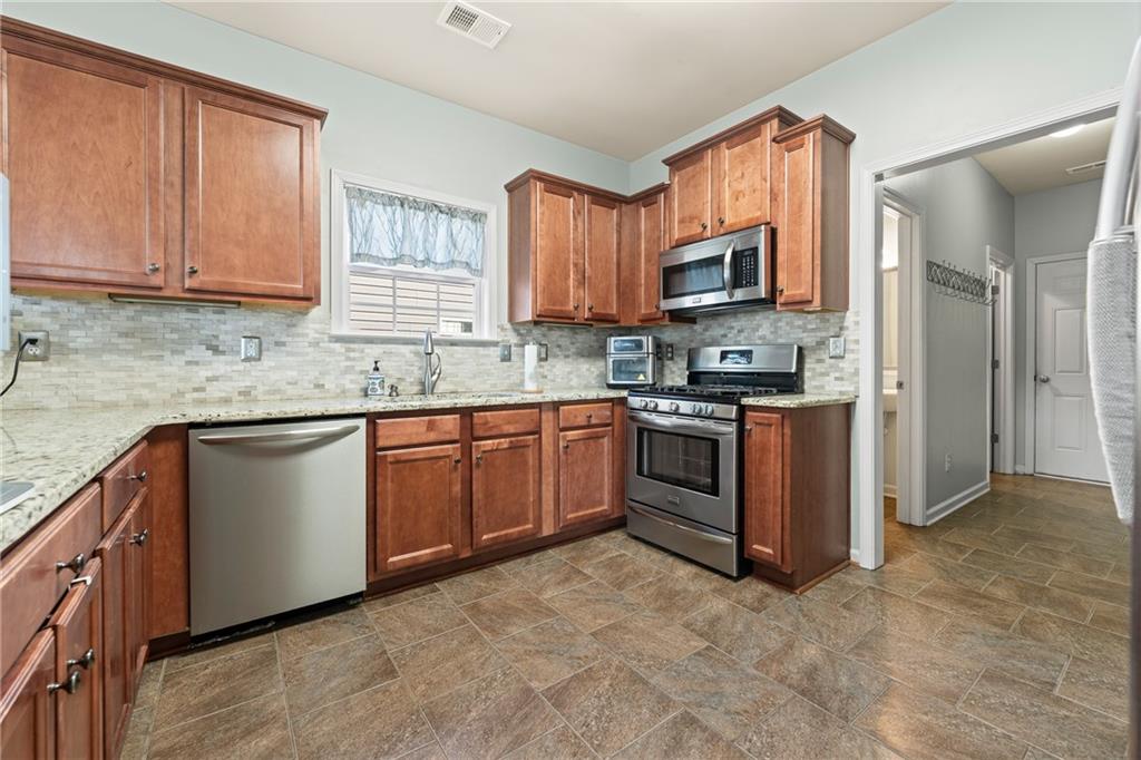 2635 Gateview Court Cumming, GA 30040 - Photo 17 of 50