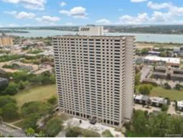 $2,300 | 1300 East Lafayette Street, Unit 107, Detroit, MI 48207