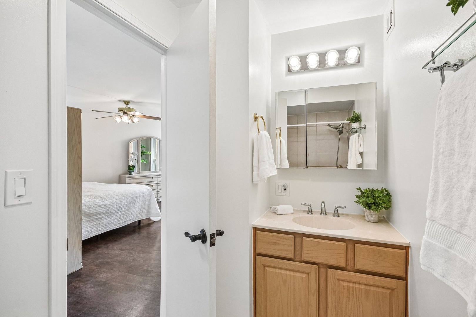 101 Bar Harbour Road, Unit 4D Schaumburg, IL 60193 - Photo 13 of 25