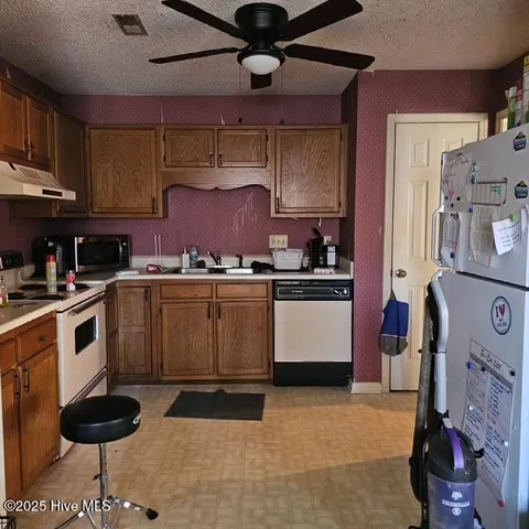 $129,900 | 810 Ashebrook Drive, Greensboro, NC 27409