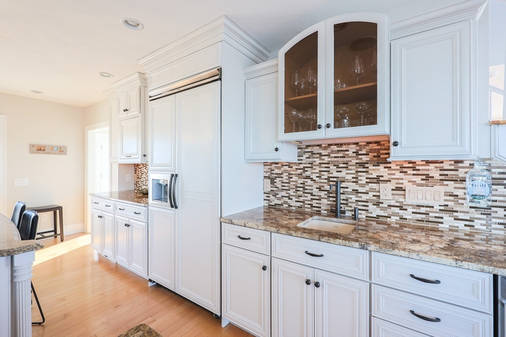 40 Channel Street Hull, MA 02045 - Photo 7 of 30