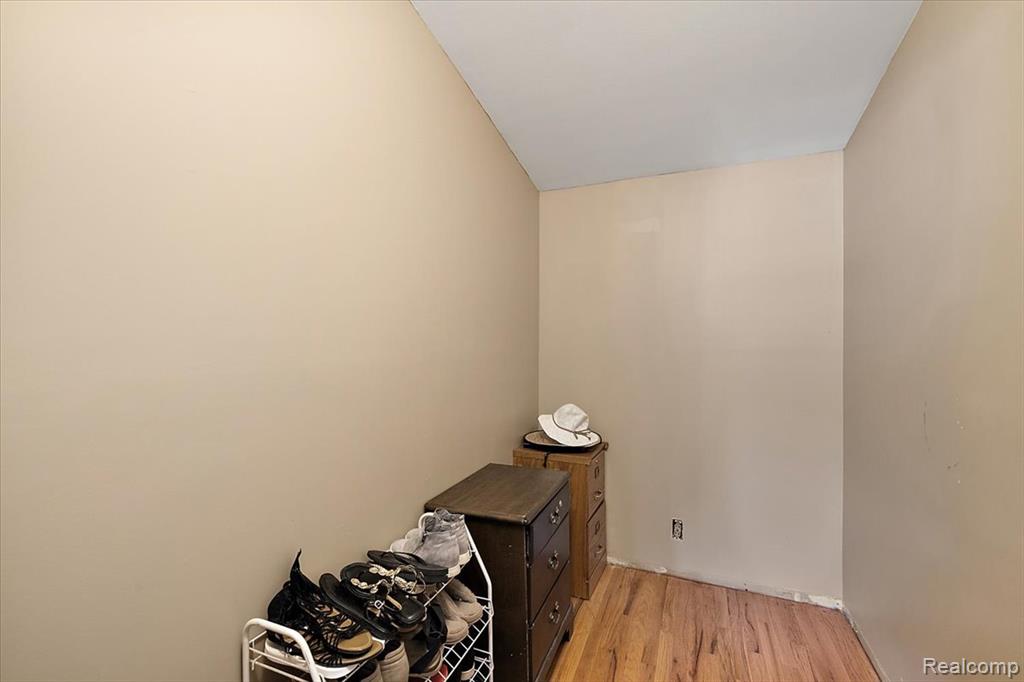 25670 Beck Road Novi, MI 48374 - Photo 17 of 49 Gallery Image 17