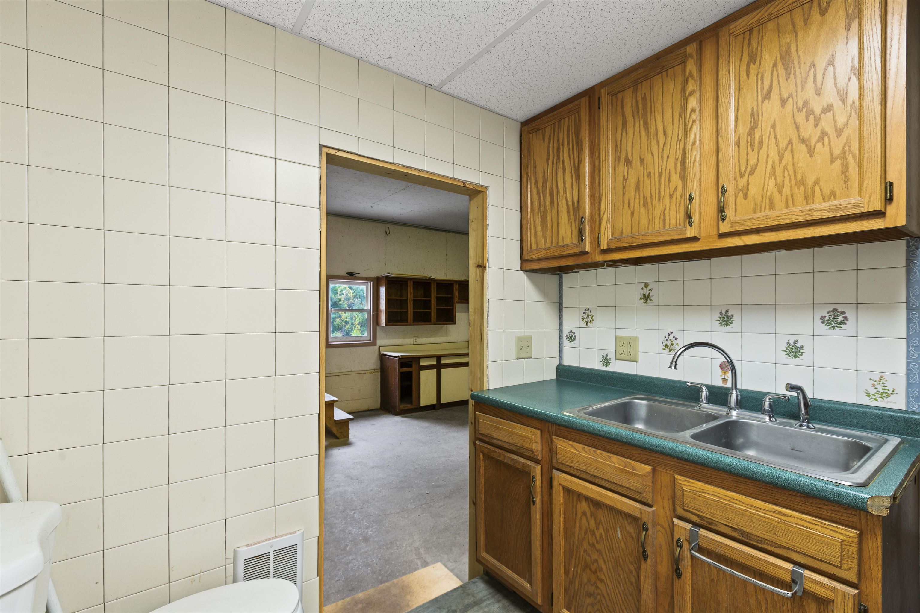 311 Chapel Road Bennington, VT 05201 - Photo 24 of 34