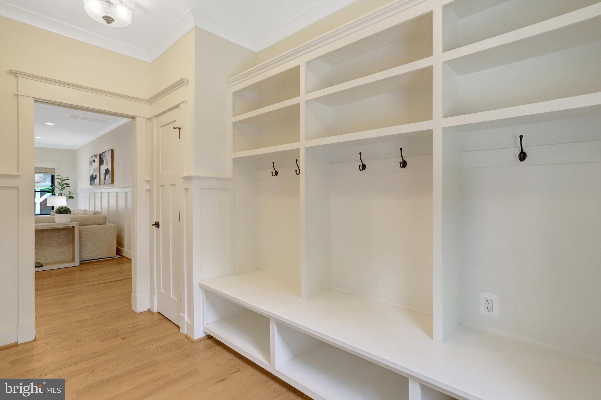 2006 Shenandoah Road Alexandria, VA 22308 - Photo 23 of 59 Mudroom off the driveway