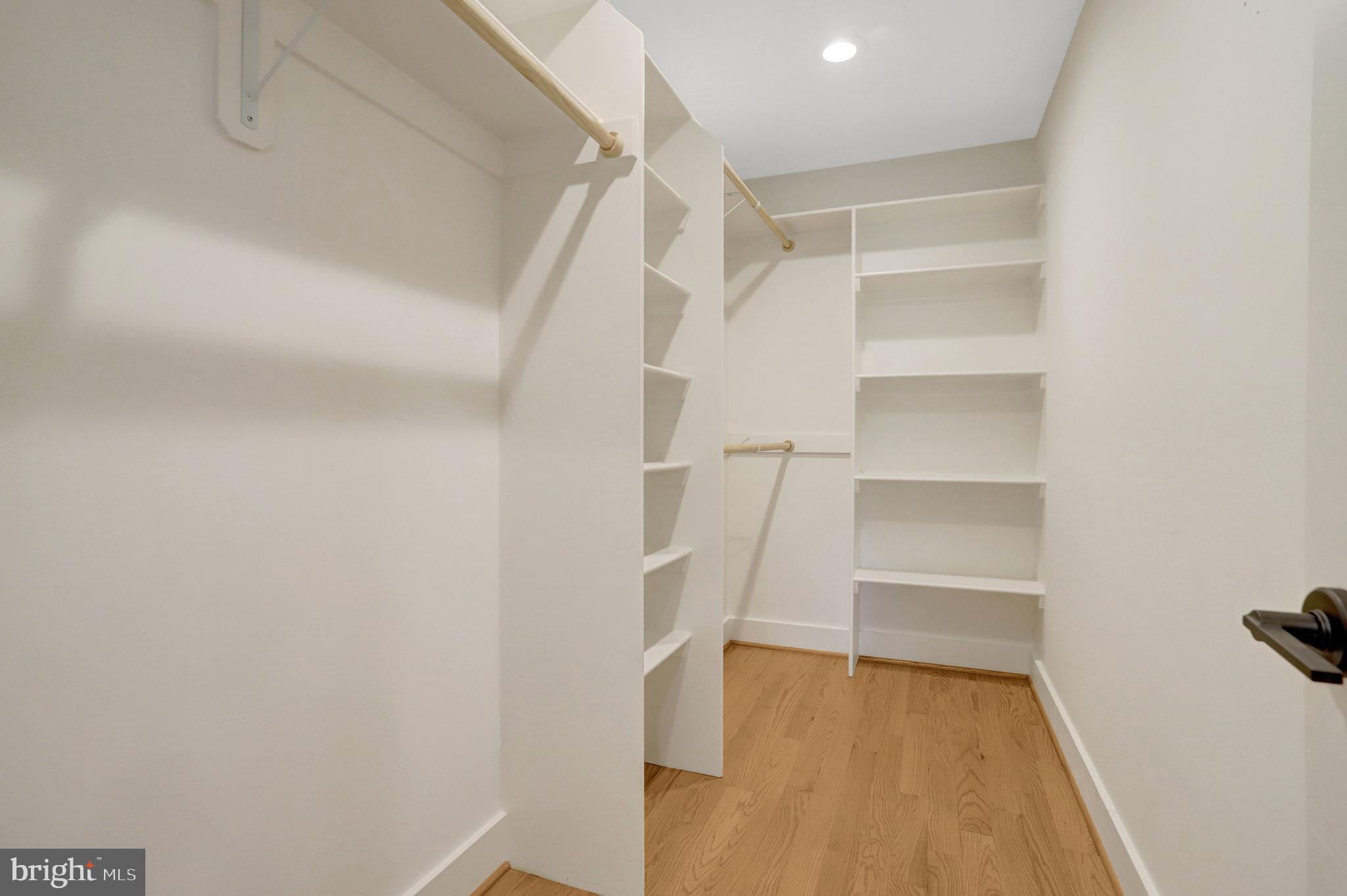 2006 Shenandoah Road Alexandria, VA 22308 - Photo 37 of 59 Second walk-in closet